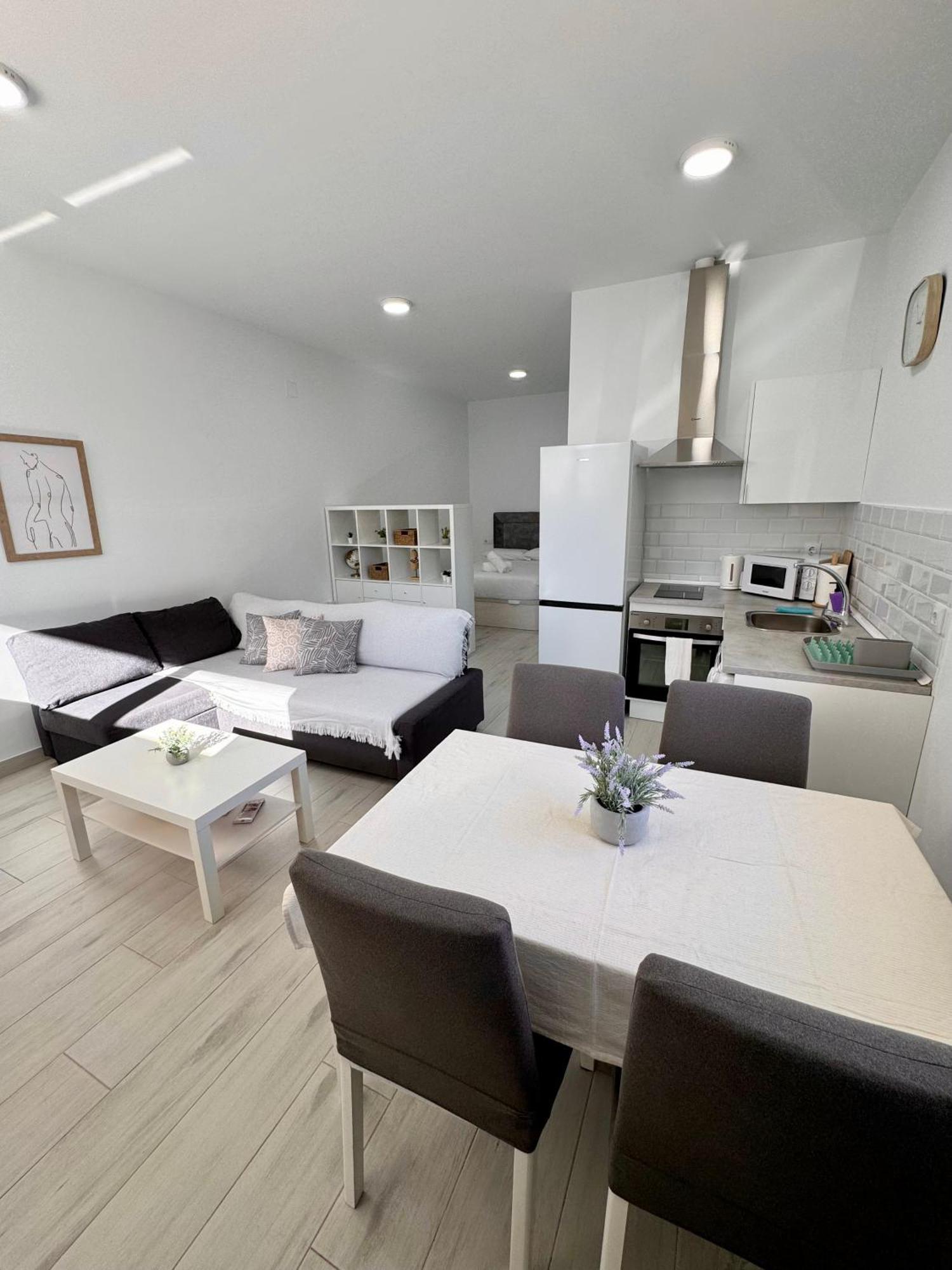 Estudio Playa La Misericordia Málaga Eksteriør billede